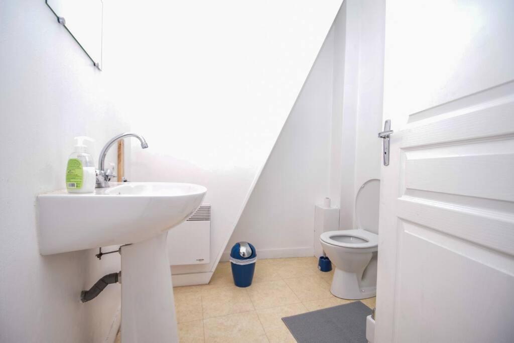 Studio 2 Pers Au Dernier Etage Vue Mer Cancale Exterior photo